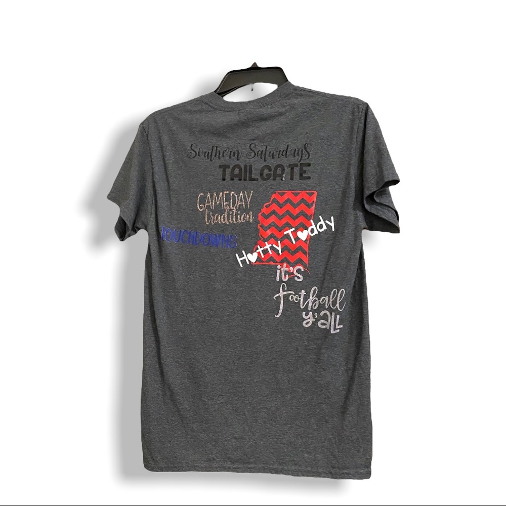 Ole Miss tailgate women’s t-shirt size small - Picture 3 of 4